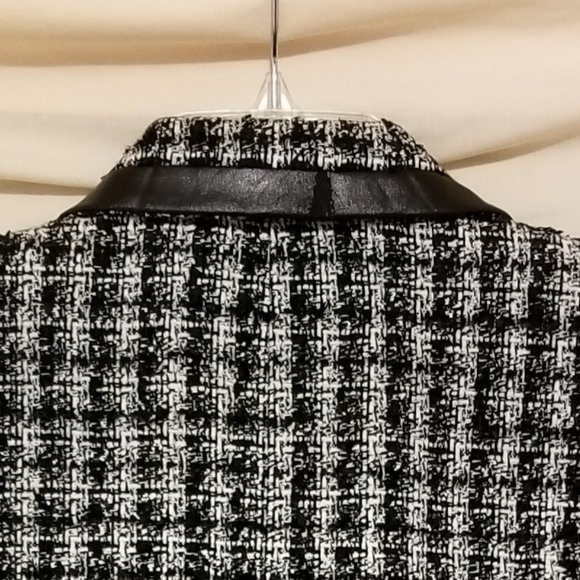 Judith Hart Black & White Tweed Jacket/Blazer size 8 - Picture 7 of 7